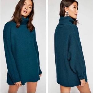 Free People Softly Structured Tunic
Sweater Peacock Jewel Blue Cowl Neck